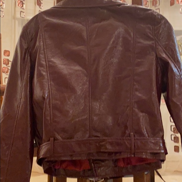 Jacket - Picture 2 of 8